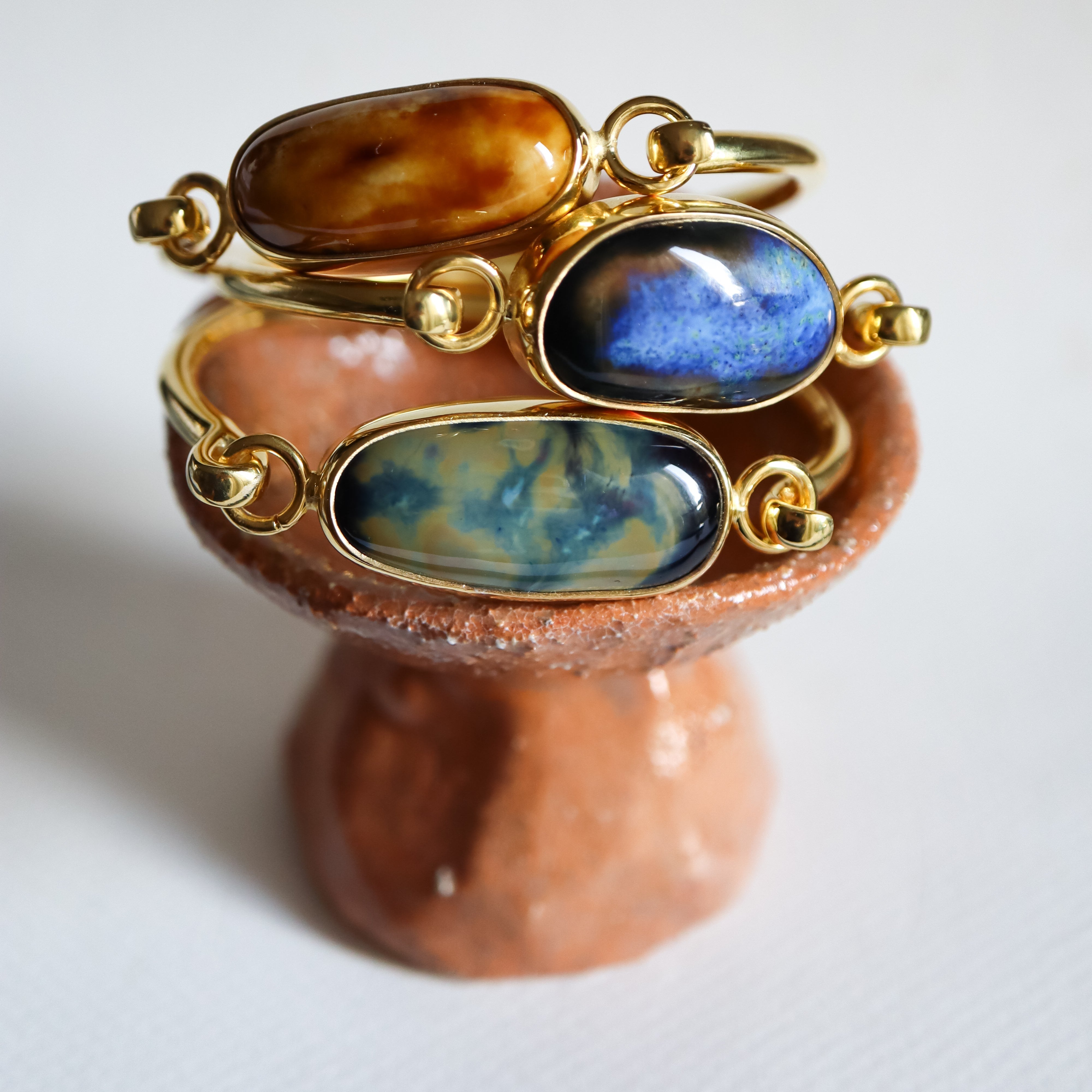 Fufu Cuff, Amber